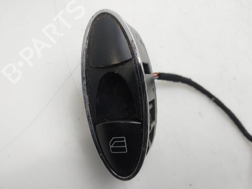 Used Right rear window switch Right rear window switch MERCEDES-BENZ E-CLASS (W211) E 320 CDI (211.026) (204 hp) 35943726 35943726