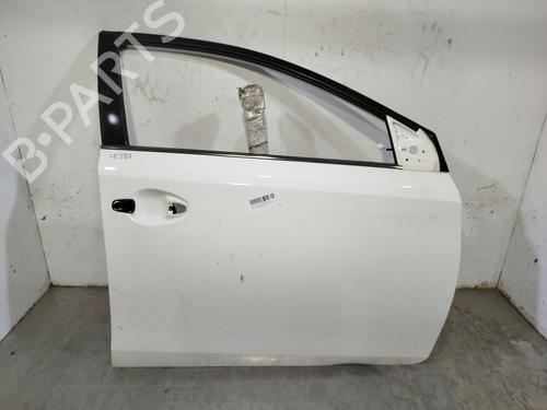 Used Right front door Right front door TOYOTA AURIS (_E18_) 1.8 Hybrid (ZWE186_, ZWE186R) (136 hp) 34164239 34164239