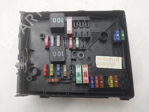 Used Fuse box Fuse box 36541974 36541974