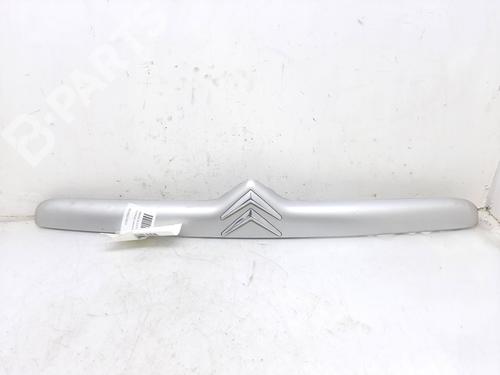 Used Tailgate handle Tailgate handle CITROËN XSARA Coupe (N0) 1.9 D (70 hp) 10111963 10111963