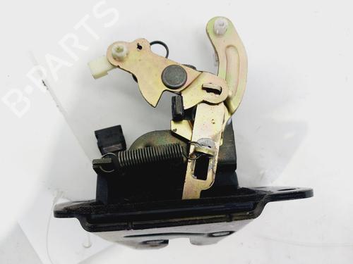 Tailgate lock HYUNDAI SANTA FÉ I (SM) 2.0 CRDi 4x4 | BP18782630C101 