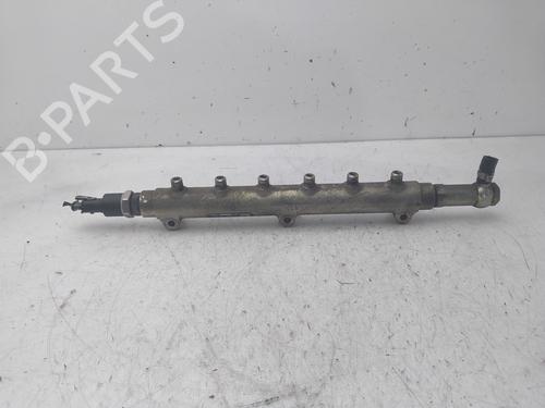 Used Injection rail VOLVO S80 I (184) D5 (163 hp) 30864556