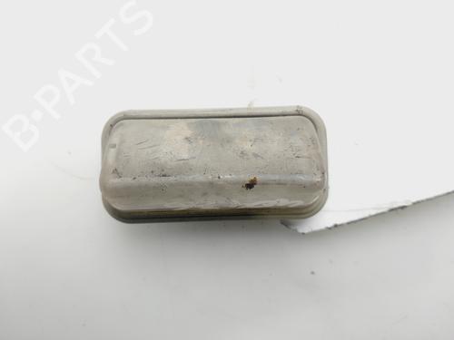 Éclairage de plaque d'immatriculation TOYOTA COROLLA (_E12_) 1.4 D (NDE120_, NDE120R) (90 hp) 32018158