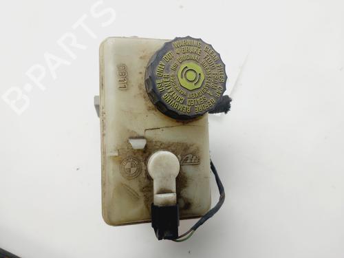 Brake master cylinder BMW 3 (E46) 318 i | BP29820902M77