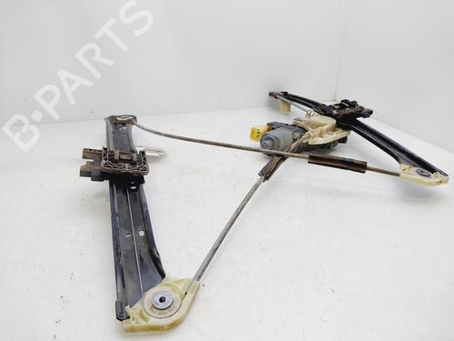 Alzavetro anteriore sinistro JAGUAR E-PACE (X540) 2.0 D150 AWD | BP31268937C22