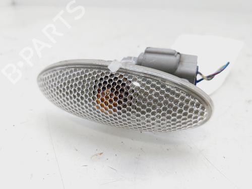 Used Right side indicator TOYOTA AURIS (_E15_) [2006-2013]  30100037
