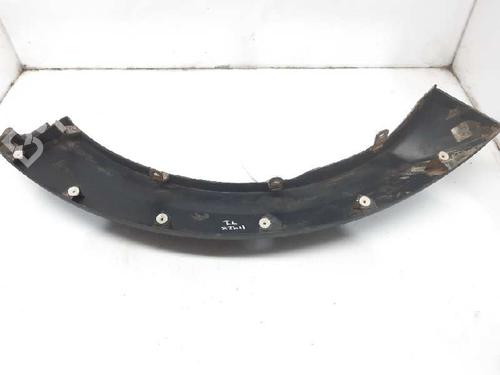 Rear left wheel arch trim LAND ROVER DISCOVERY III (L319) 2.7 TD 4x4 | BP13996069C136 