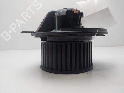 Moteur de chauffage BMW X3 (F25) xDrive 20 d (184 hp) 17063386