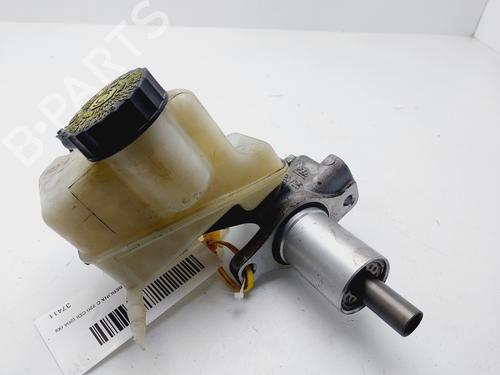 Used Brake master cylinder MERCEDES-BENZ C-CLASS (W204) [2007-2015]  24033379