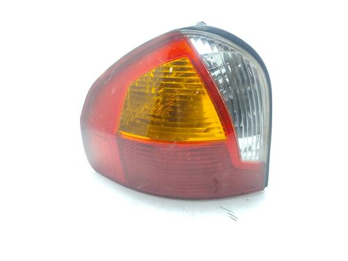 Used Left taillight HYUNDAI SANTA FÉ I (SM) 2.0 CRDi 4x4 (113 hp) 27526174