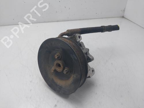 Used Steering pump Steering pump MERCEDES-BENZ VITO Van (W638) 108 CDI 2.2 (638.094) (82 hp) 33046498 33046498