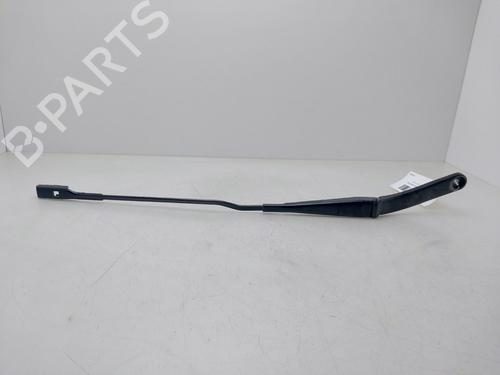 Used Front windshield wiper arm Front windshield wiper arm AUDI A4 B8 (8K2) 2.0 TDI (120 hp) 33411697 33411697
