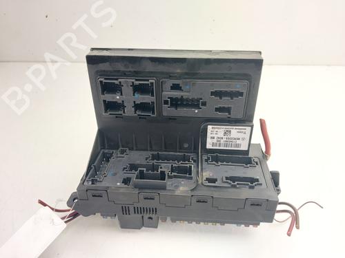 Used Fuse box Fuse box MERCEDES-BENZ E-CLASS (W211) E 350 (211.056) (272 hp) 33954962 33954962