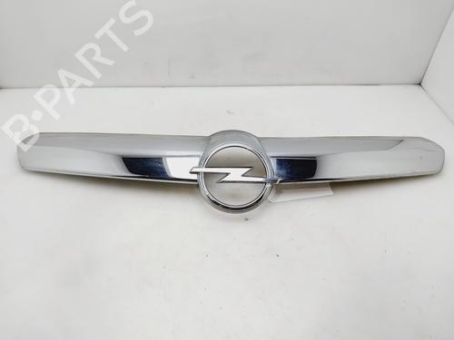 Used Grille OPEL CORSA D (S07) [2006-2015]  29575971