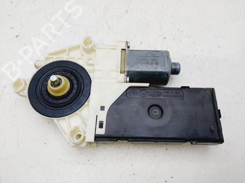 Right front window motor RENAULT LAGUNA III Grandtour (KT0/1) 2.0 dCi (KT07, KT0J, KT14, KT1A, KT1S) | BP30853818E20
