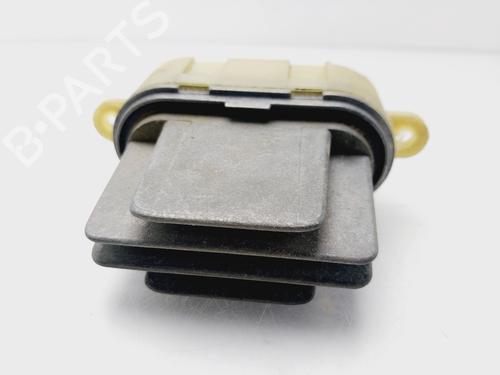 Used Heater resistor RENAULT LAGUNA III (BT0/1) 2.0 dCi (BT07, BT0J, BT14, BT1A, BT1S) (131 hp) 31827151