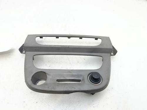 Console central Console central RENAULT MEGANE III Hatchback (BZ0/1_, B3_) 1.5 dCi (86 hp) 36024426 36024426