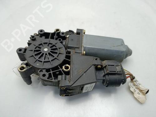 right-front-window-motor-audi-a4-b5-8d2-1994-1995-1996-1997-1998-1999-2000-2001-39651224 main image