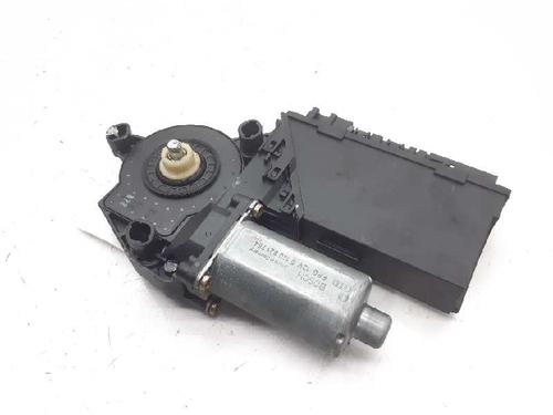 Used Right rear window motor VW TOUAREG (7LA, 7L6, 7L7) 2.5 R5 TDI (174 hp) 6592201