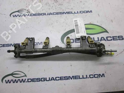 Used Injection rail FORD FOCUS I Saloon (DFW) 2.0 16V (131 hp) 2859510