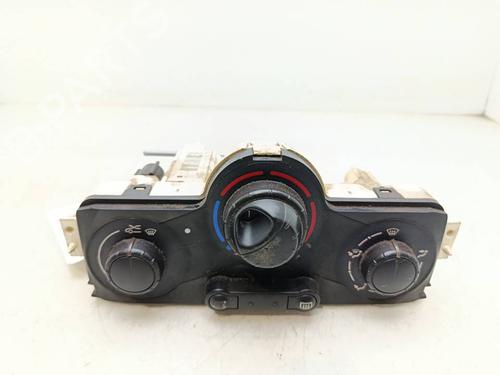Used Climate control Climate control RENAULT MEGANE II (BM0/1_, CM0/1_) 1.5 dCi (BM0F, BM0T, BM2B, CM0F, CM0T) (82 hp) 39236756 39236756