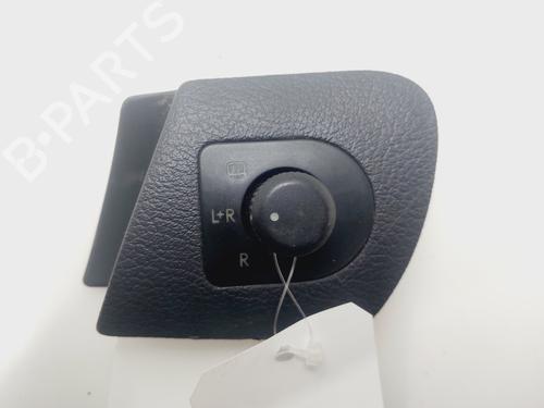 Commande retroviseurs SKODA OCTAVIA I Combi (1U5) 1.9 TDI (90 hp) 32083181