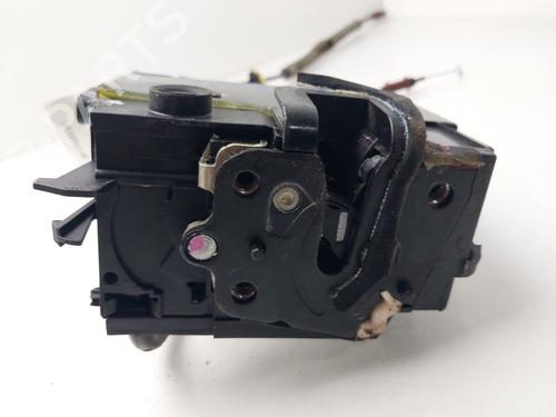 Højre bagtil lås Højre bagtil lås CITROËN C4 Grand Picasso II (DA_, DE_) 1.2 THP 130 (130 hp) 36024555 36024555