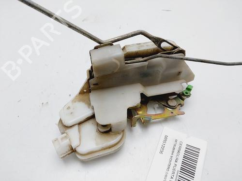 Used Front right lock MITSUBISHI PAJERO III (V7_W, V6_W) 3.2 Di-D (V68W) (160 hp) 18319870