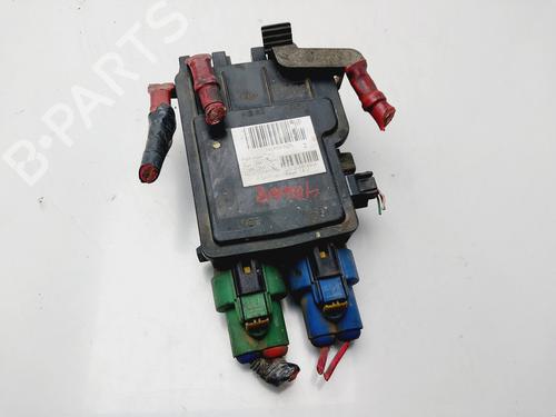 Sikringsdåse RENAULT LAGUNA III (BT0/1) 2.0 dCi (BT07, BT0J, BT14, BT1A, BT1S) (131 hp) 31827142