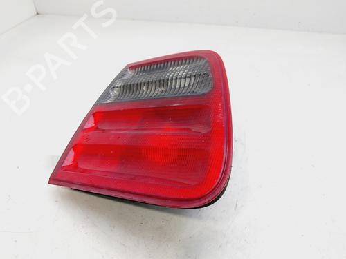 Feu de coffre gauche MERCEDES-BENZ E-CLASS T-Model (S210) E 320 T CDI (210.226) | BP30724267C79