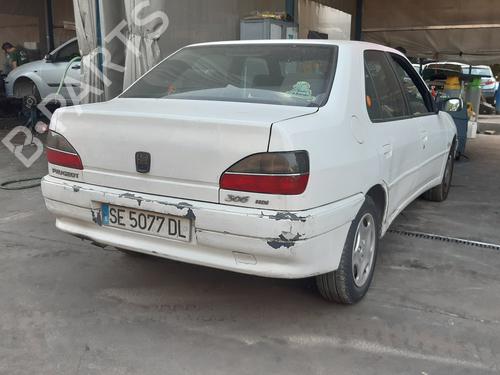 Venstre forlygte PEUGEOT 306 (7B, N3, N5) 2.0 HDI 90 | BP21185906C28