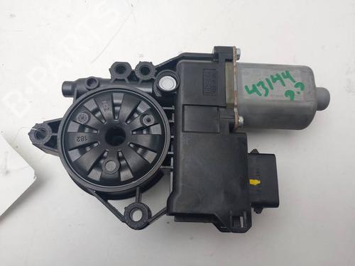 Rudehejsemotor forskærm højre Rudehejsemotor forskærm højre 39562757 39562757
