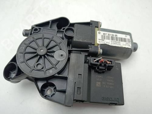 Rudehejsemotor forskærm højre Rudehejsemotor forskærm højre RENAULT MEGANE III Hatchback (BZ0/1_, B3_) 1.6 16V (BZ0H) (101 hp) 39908260 39908260