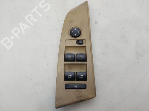 Raamschakelaar links voor Raamschakelaar links voor BMW 5 (E60) 520 d (163 hp) 33938385 33938385
