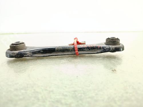 Højre bagtil bærearm Højre bagtil bærearm VOLVO V50 (545) 1.6 D (109 hp) 37594352 37594352