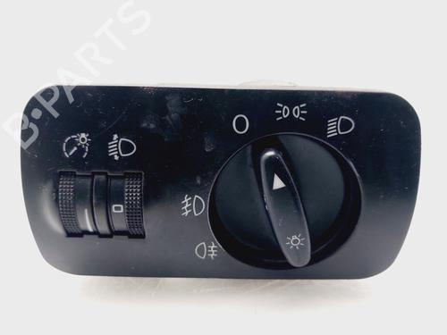 Used Headlight switch SEAT LEON (1M1) 1.6 16 V (105 hp) 31914268