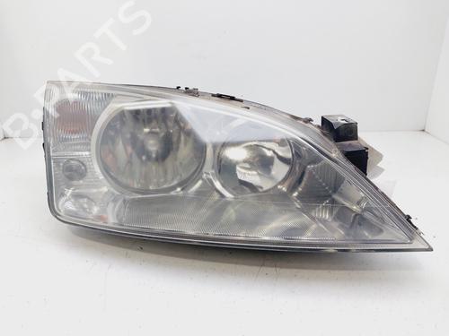 Used Right headlight FORD MONDEO III Saloon (B4Y) 2.0 TDCi (130 hp) 29937345