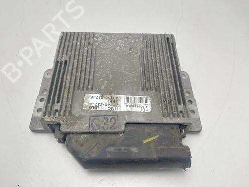 Used Engine control unit (ECU) HYUNDAI COUPE I (RD) [1996-2004]  31842136