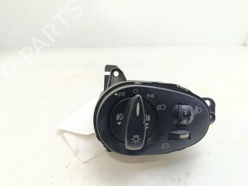 Used Headlight switch FORD FOCUS I Saloon (DFW) 1.6 16V (100 hp) 28372698