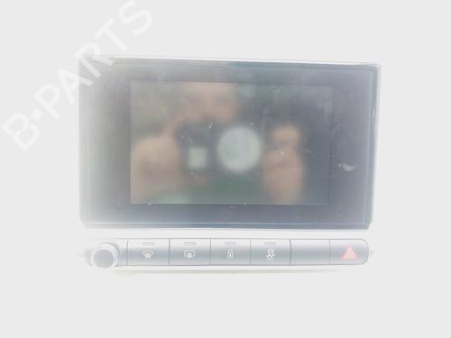 Used Radio CITROËN C4 CACTUS 1.2 VTi 82 (82 hp) 21283831