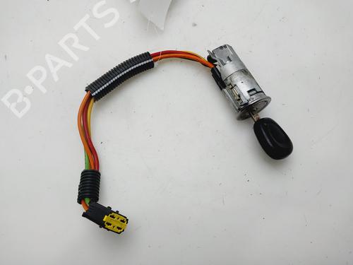 Used Ignition barrel RENAULT MEGANE I Coach (DA0/1_) 1.6 16V (DA0B, DA04, DA11) (107 hp) 30504282