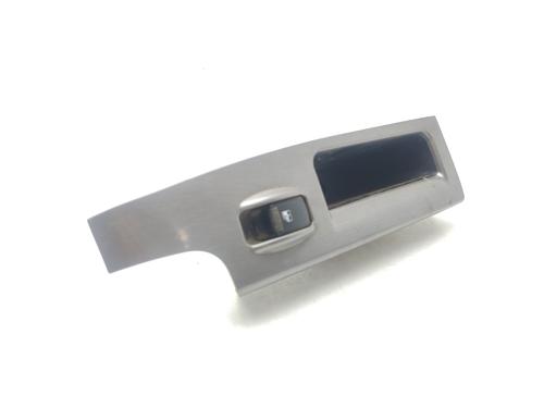Right rear window switch KIA SORENTO I (JC)  | BP26546826I28 