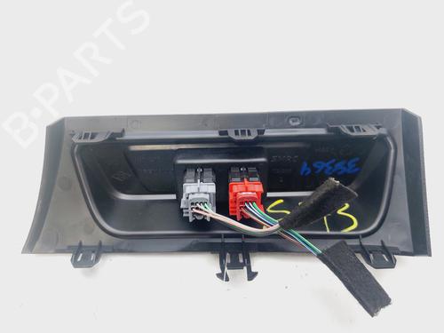 Switch DACIA SANDERO III  | BP27561040I30 
