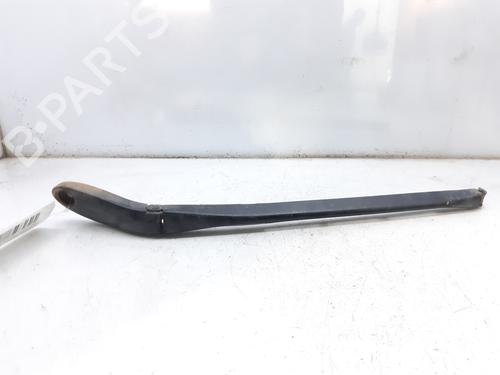 Brazo limpia delantero AUDI A8 D3 (4E2, 4E8) 3.7 quattro (280 hp) 8259513