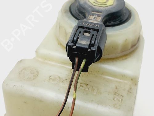 Brake master cylinder BMW 7 (E65, E66, E67) 730 Ld | BP33029097M77 - Image 4