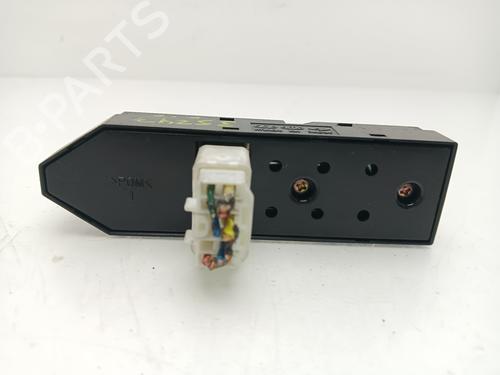 Right front window switch KIA SPORTAGE II (JE_, KM_) 2.0 CRDi 4WD | BP23574750I26 