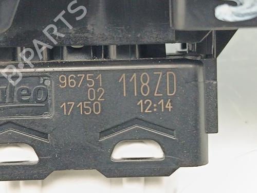Right front window switch PEUGEOT 2008 I (CU_) 1.6 BlueHDi 100 | BP31853824I26