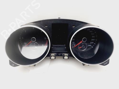 Used Instrument cluster VW GOLF VI (5K1) [2008-2014]  31161837