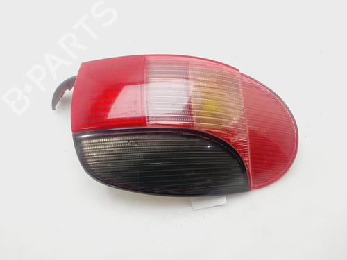 Used Right taillight PEUGEOT 306 Break (7E, N3, N5) 2.0 HDI 90 (90 hp) 28972739
