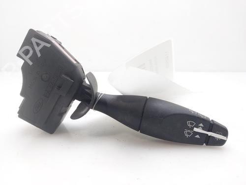 Used Steering column stalk FORD FIESTA V (JH_, JD_) 1.4 TDCi (68 hp) 12411268